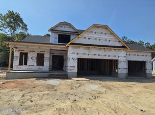 2920 Loch Ct, Grimesland, NC 27837