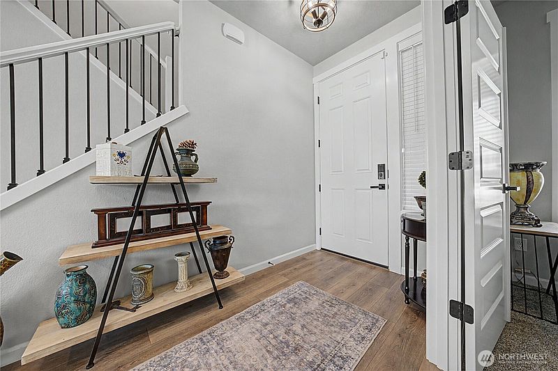 3rd image of 4717 W Thrush Street