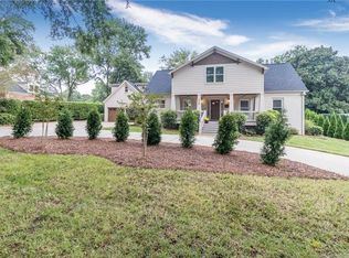 1709 Runnymede Ln, Charlotte, NC 28211