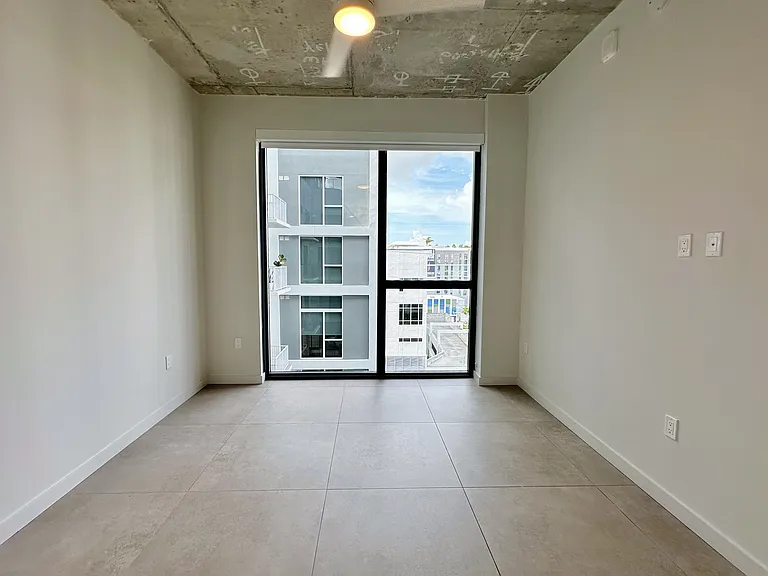 2618 N Miami Ave #A — Photo 6