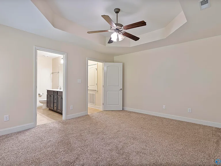 15828 Coach House Ct — Photo 7