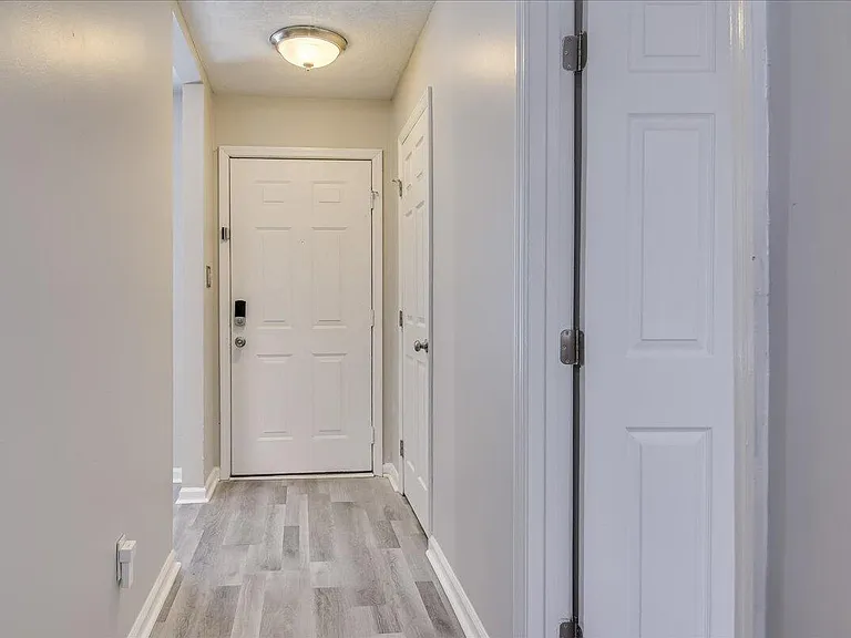 23 Londonberry Ln — Photo 6