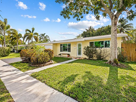 2nd image of 1320 SW 55th Avenue