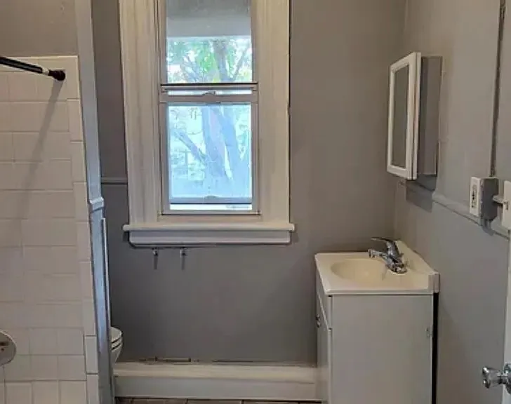 91 Pershing Ave #4 — Photo 12