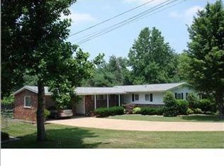 4031 Forest Plaza Dr, Hixson, TN 37343
