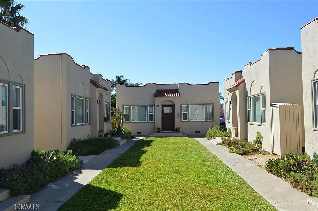 2 bed, 900 sqft, $2,895 — Photo 2