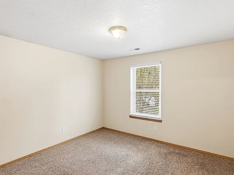 4906 SE Holgate Blvd — Photo 4