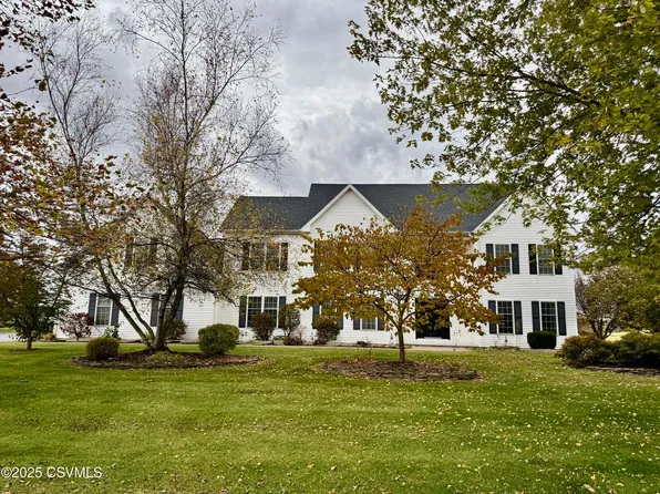 123 Old Field Dr, Bloomsburg, PA 17815