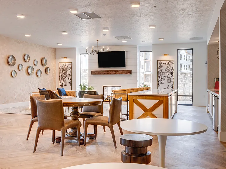 Aria Townhomes and Apartments — Photo 12