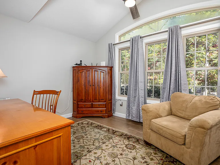 602 Sycamore Rd — Photo 14