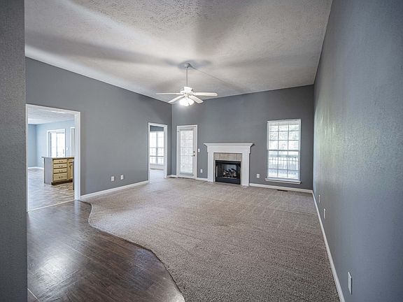 2nd image of 2803 Comer Dr