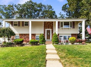 12 Adelphi Dr, Jackson, NJ 08527