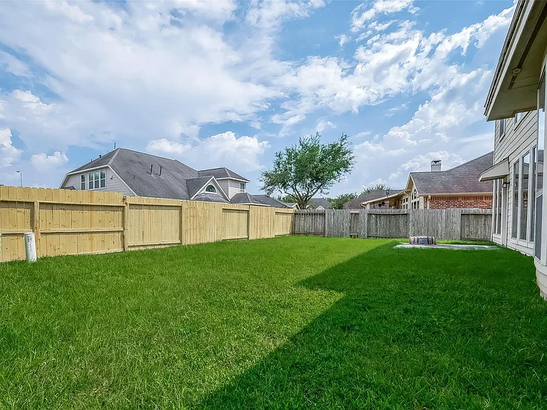 16010 Juniper Shores Dr — Photo 30