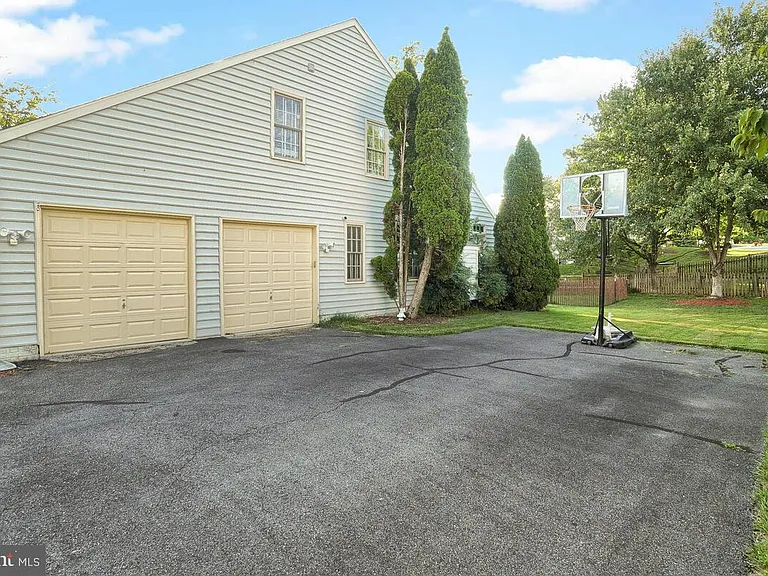 6430 Bellevue Pl — Photo 40