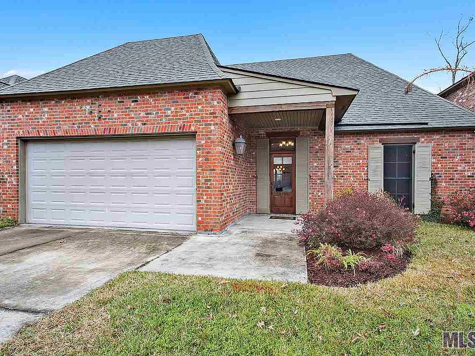 1st image of 36490 Retreat Ln