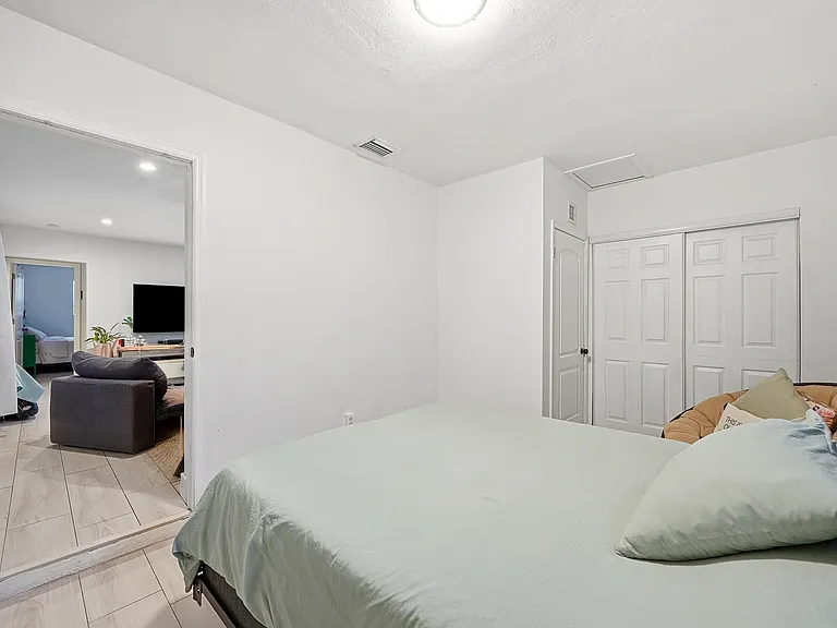 1208 N 31st Ave — Photo 23