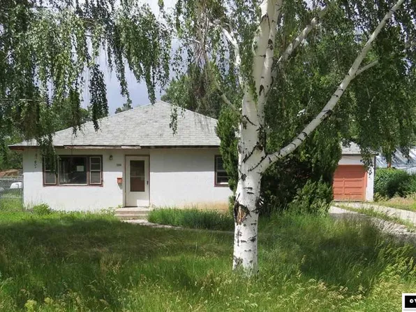 920 Amoretti St, Lander, WY 82520