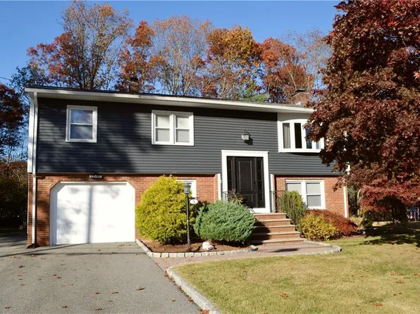 5 Chardwood Dr, Coventry, RI 02816