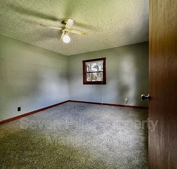 504 Martin St — Photo 25