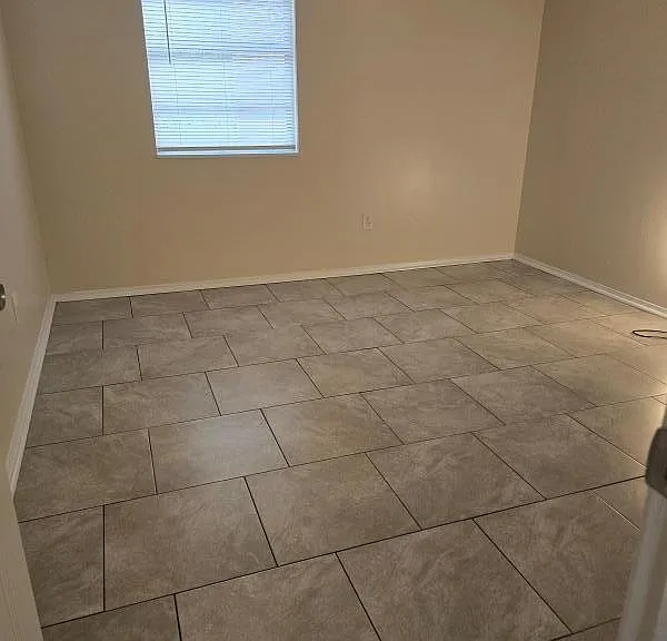 2626 Gifford Ave #B — Photo 6