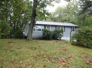 6 Stuart St, Oxford, MA 01540