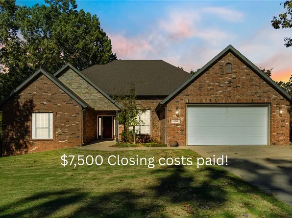13708 Crazy Horse Dr, Rogers, AR 72758