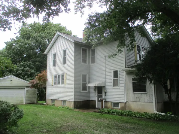 151 Jones St, Ottawa, IL 61350