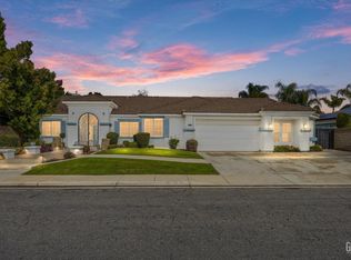 9306 Lake Victoria Dr, Bakersfield, CA