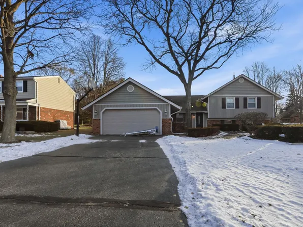 2957 Armstrong Dr, Lake Orion, MI 48360