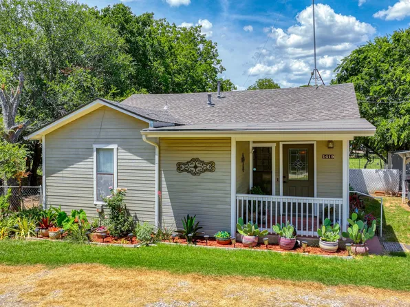 1419 Cypress St, Weatherford, TX 76086