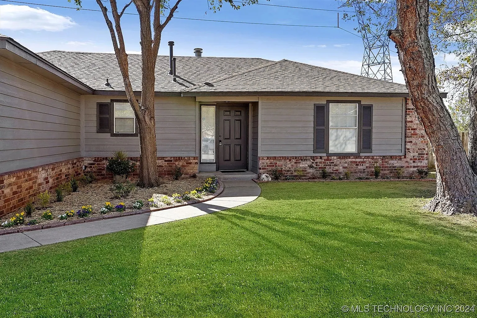 3 bed, 1540 sqft, $2,200 — Photo 4