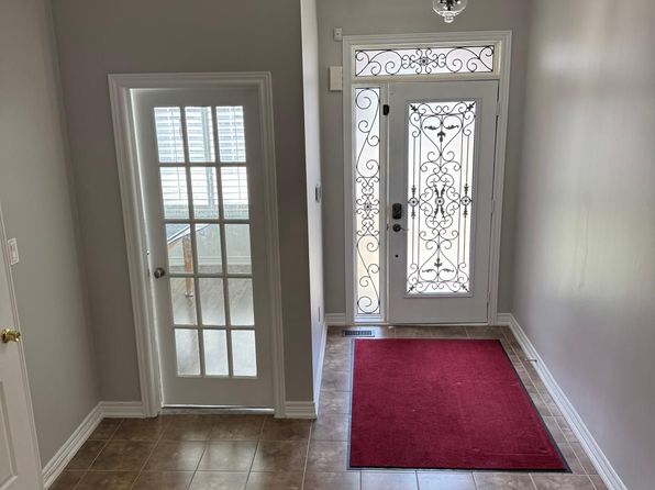 22 Adair Ct, Brampton, ON L6Y 0Y3