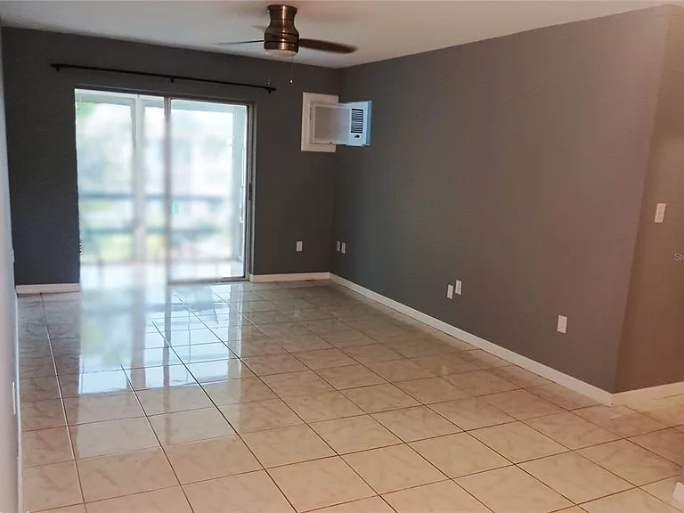 1875 Sunny Dr #G32 — Photo 3