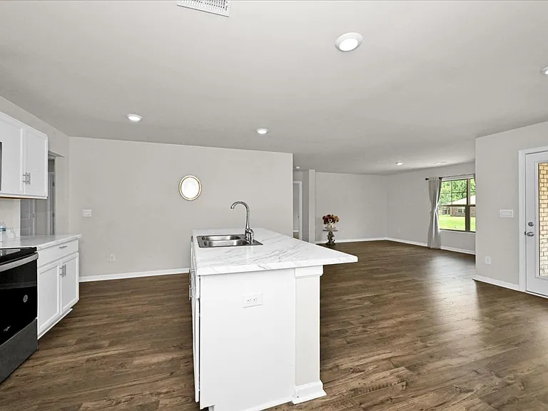 1108 Quail Hollow Rd — Photo 10