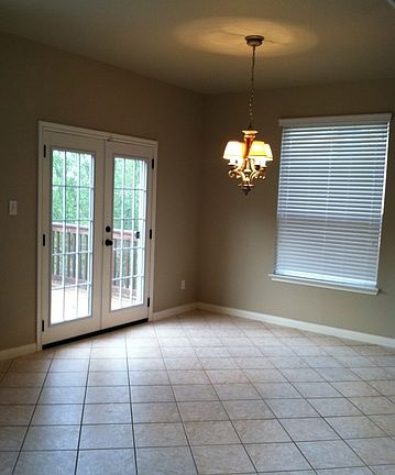 5th image of 511 Lorimor Ct