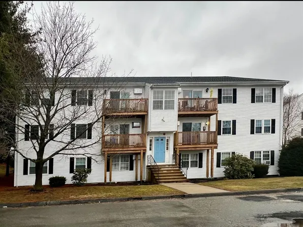 36 Gibbs St #A8-8, Worcester, MA 01607