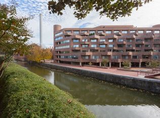 1015 33rd St NW APT 404, Washington, DC 20007