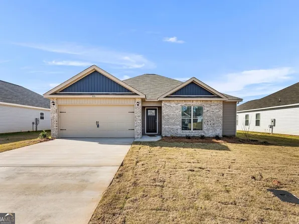 135 Hughes Dr, Warner Robins, GA 31093