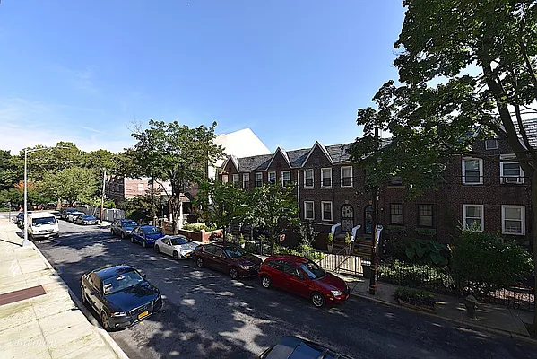 Rented by Corcoran | media 38