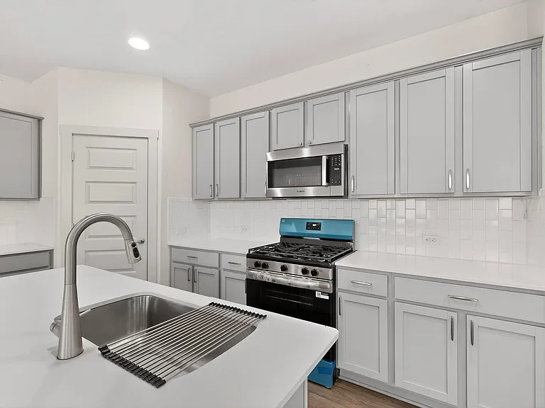 13712 Clerk St — Photo 5