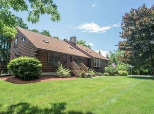 12 Evergreen View Ln, Wallkill, NY 12589