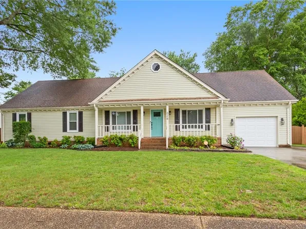 628 Briarwood Dr, Chesapeake, VA 23322