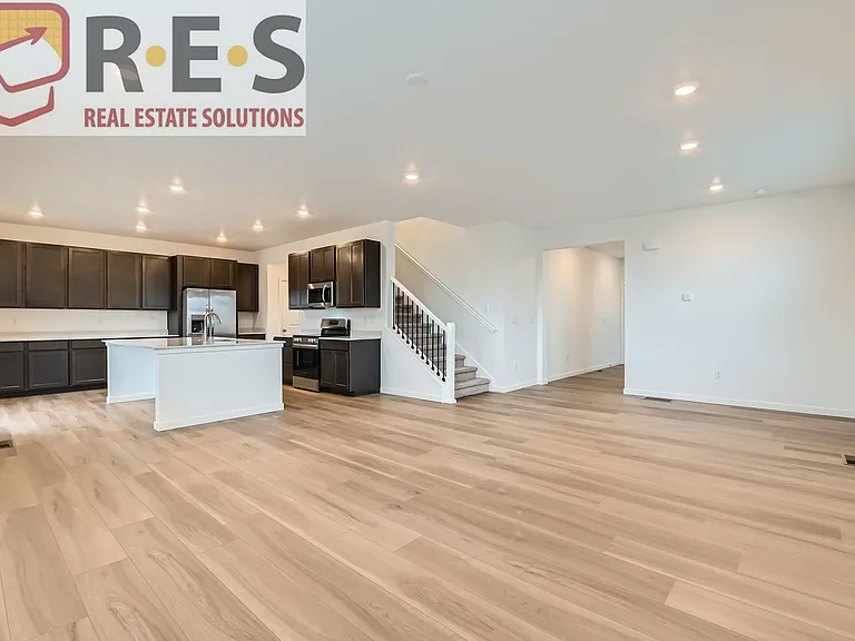4858 Astor Pl — Photo 9