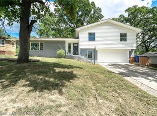 2909 Jenny Lind Rd, Fort Smith, AR 72901