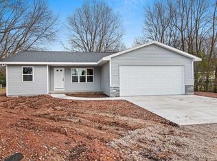 4444 Sherman Rd, Oshkosh, WI 54901