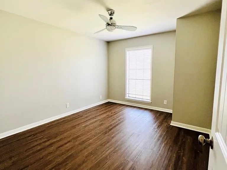 3202 Henderson St — Photo 15