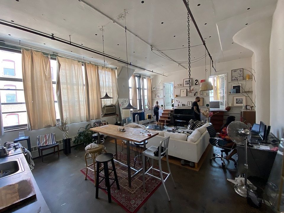 1st image of 230 Wythe Ave #415