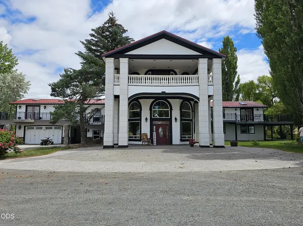 59047 Old Lake Rd, Christmas Valley, OR 97641