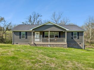 2 Hickman Creek Rd N, Hickman, TN 38567