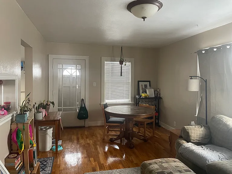 312 Custer Ave — Photo 9